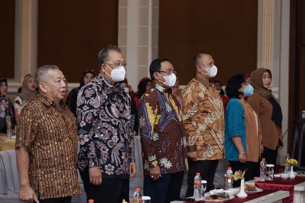 8e16f21aec5e41425d24fc408ff37f00