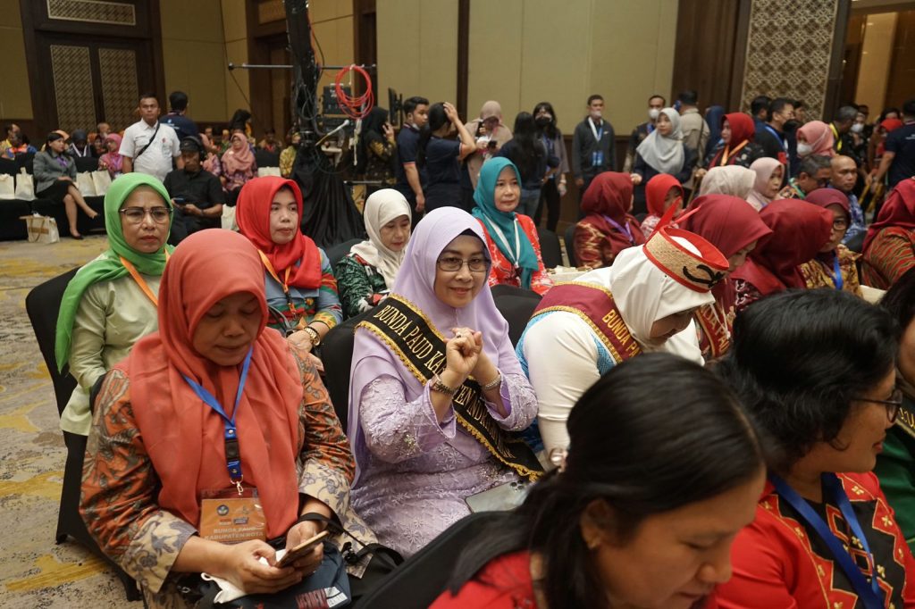 b8686f0a77a4d42e7cb7c11a7b0808f9da105e9eda4a22948a1b8f62a9297e5f.0